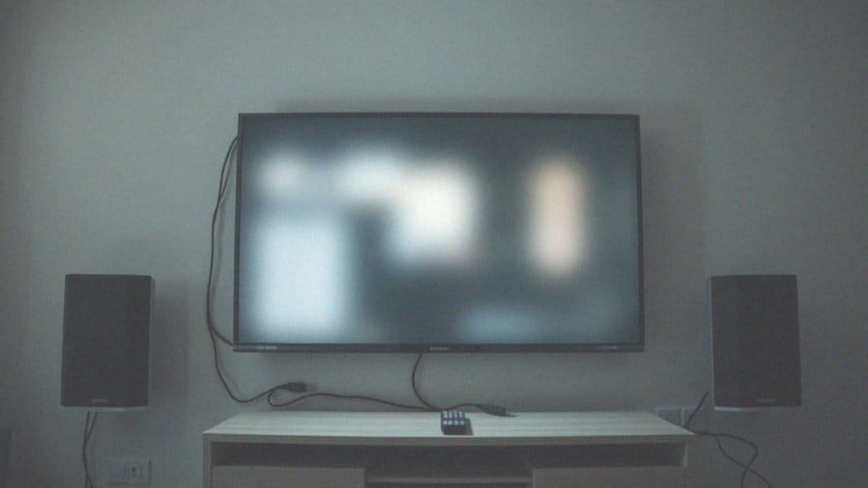 Jak wykonywać reset dekodera lub telewizora?
